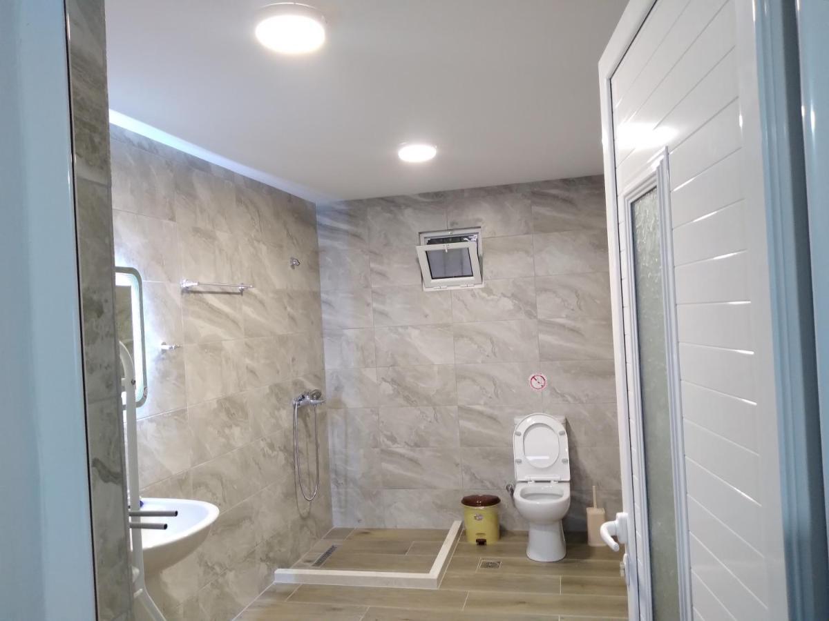 Condo Rooms Saranda Extérieur photo