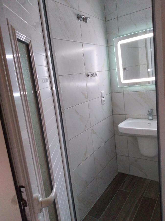 Condo Rooms Saranda Extérieur photo